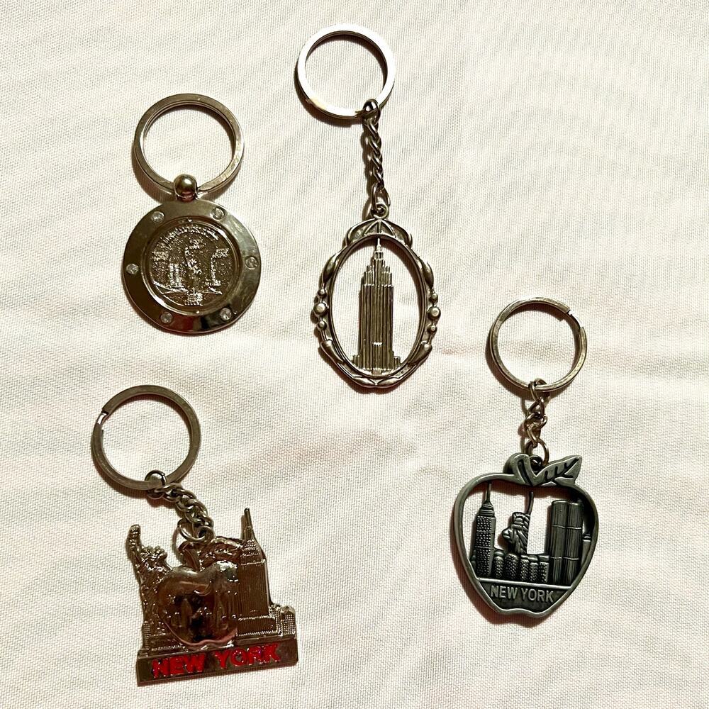 Lot of 4 New York Key Chains Big Apple Empire State Twin Towers Lady Liberty